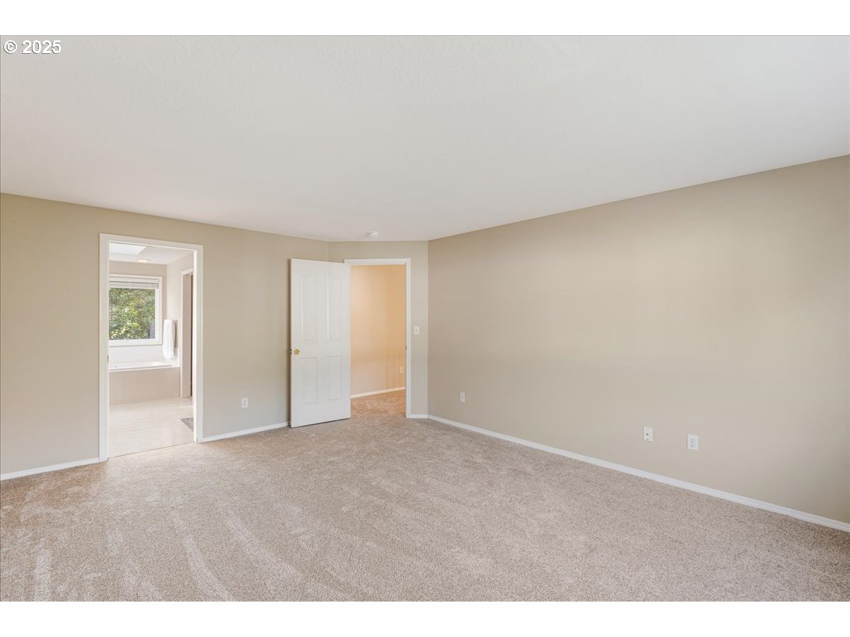 Vancouver, Washington 98683, United States, 4 Bedrooms Bedrooms, ,3 BathroomsBathrooms,Residential,Pending,229394