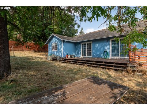 A home in Roseburg