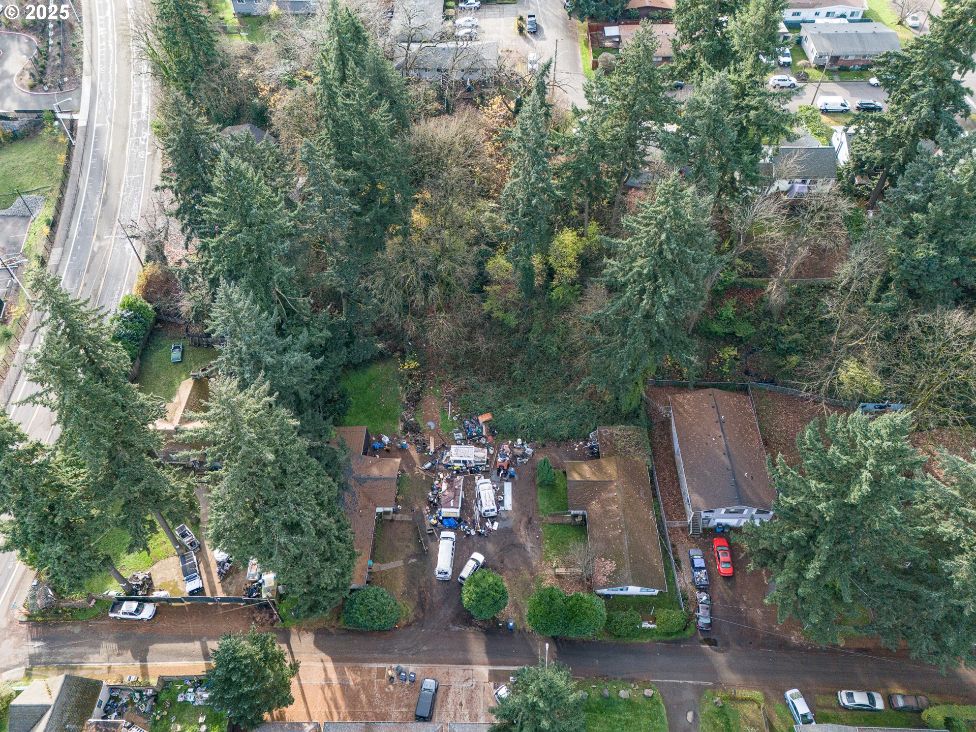 Photo 1 of 28 — 2705 E 19TH ST, Vancouver, WA 98661