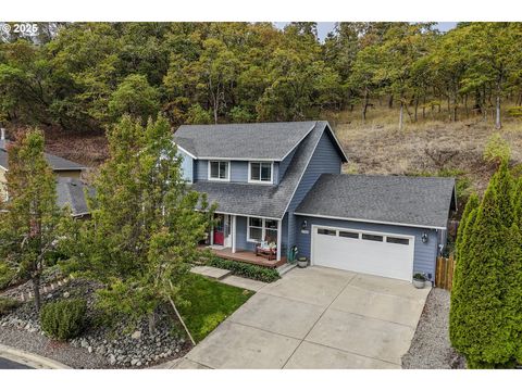 1734 NE SHALE CT Roseburg OR 97470