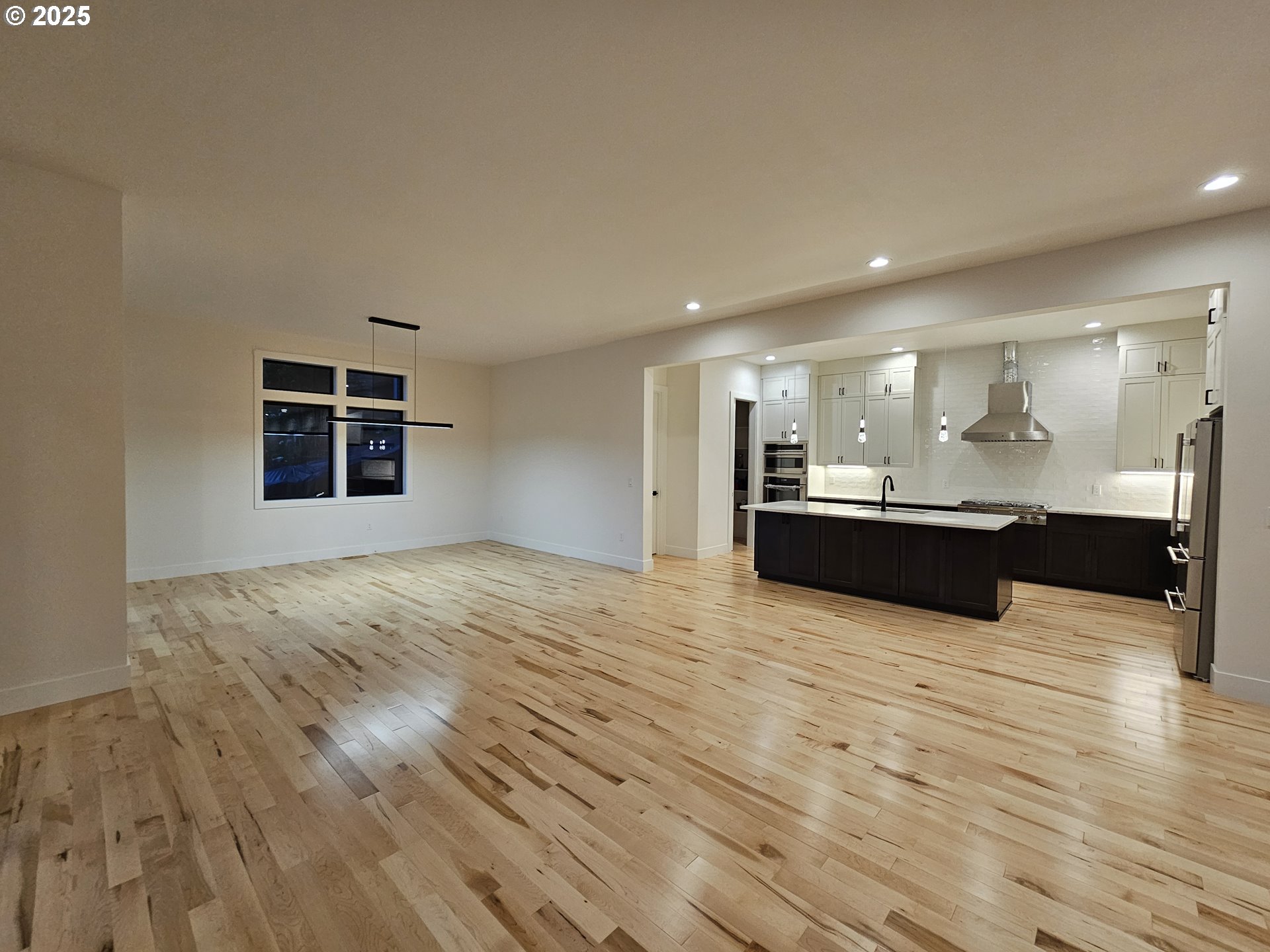 12 HIDALGO ST