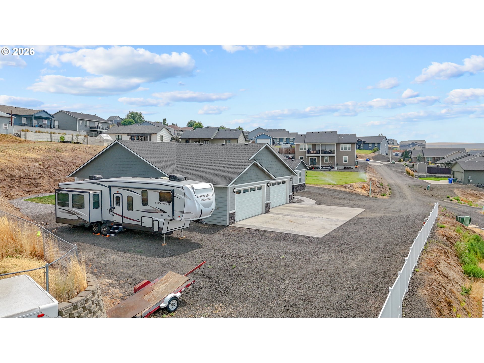 417 SW QUINNEY PL