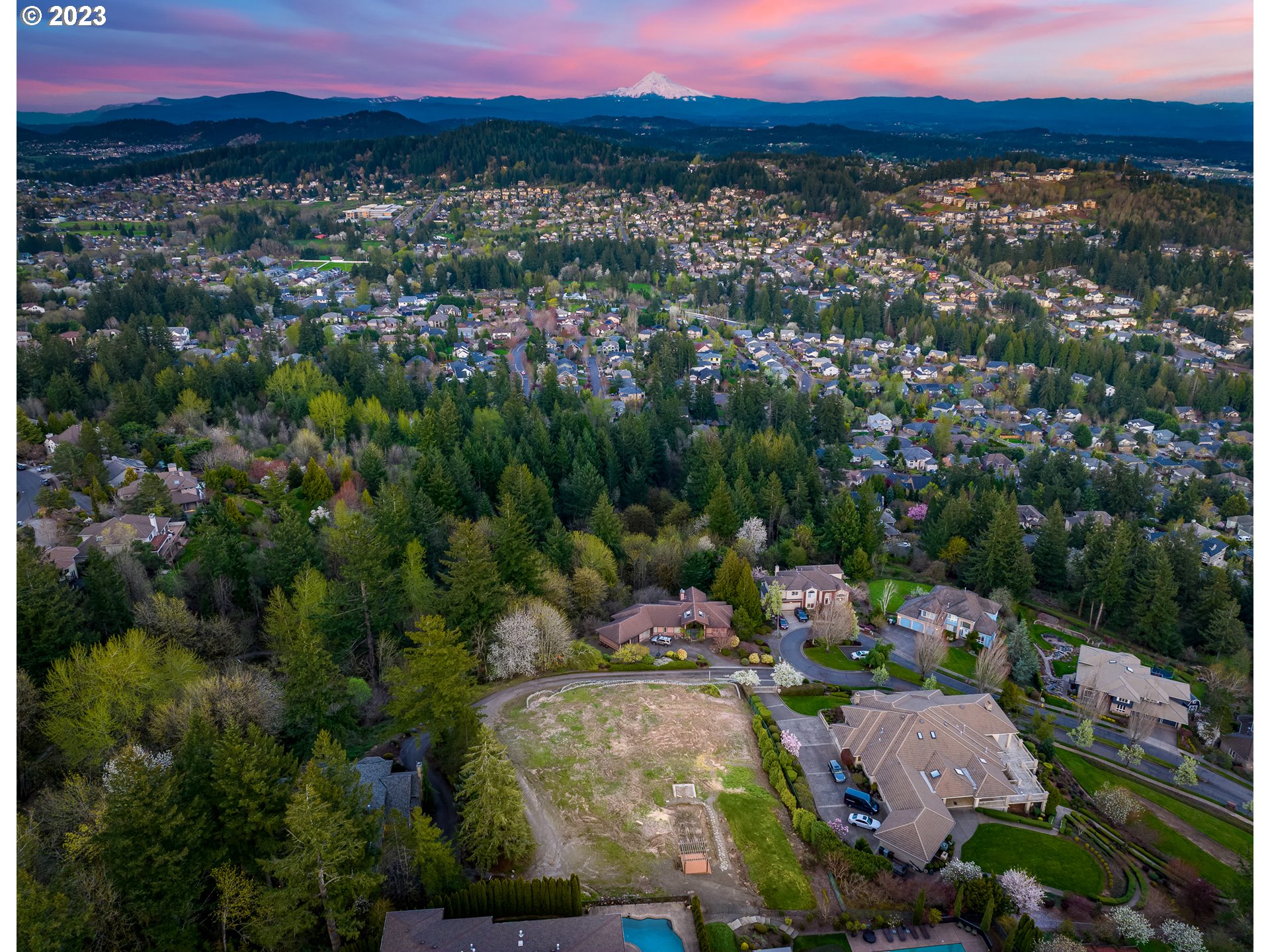 10915 SE VALLEY VIEW TER 2