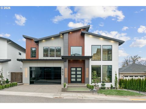 590 W U ST Washougal WA 98671