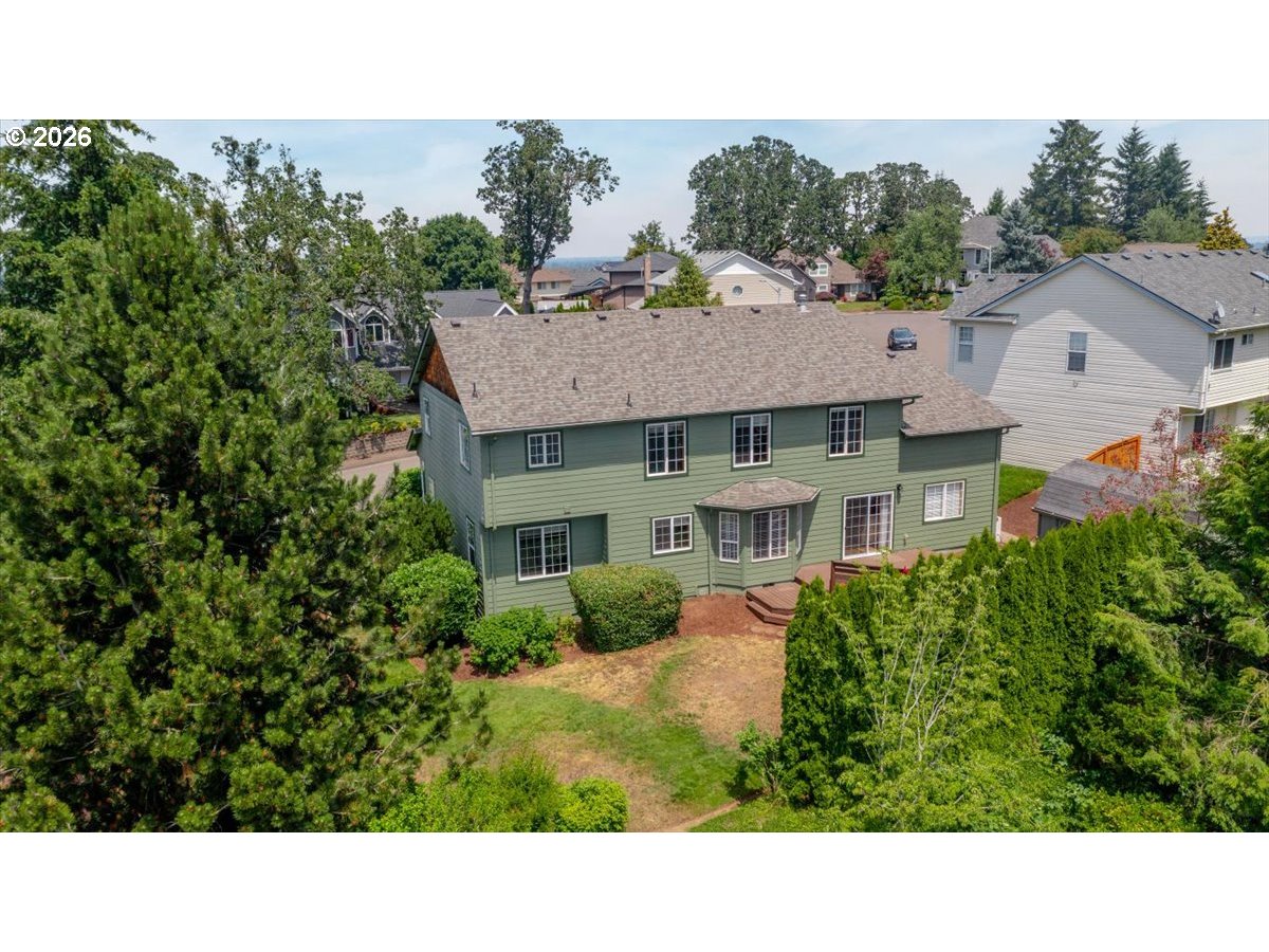 2734 CINDERCONE CT SE