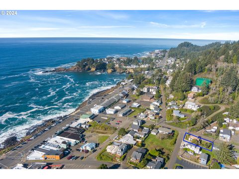 A home in Depoe Bay