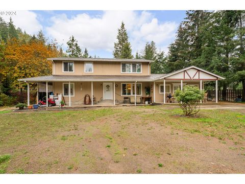 A home in Canyonville