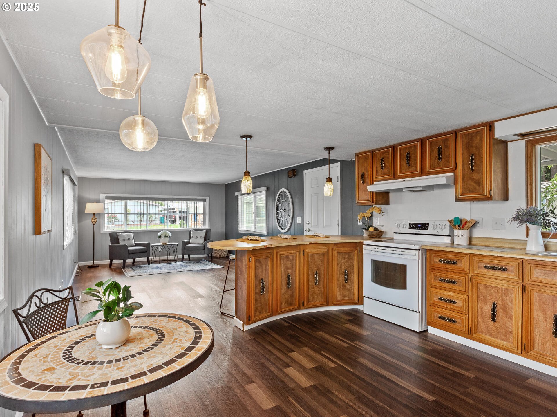 Brush Prairie, Washington 98606, United States, 2 Bedrooms Bedrooms, ,1 BathroomBathrooms,Residential,Pending,224677