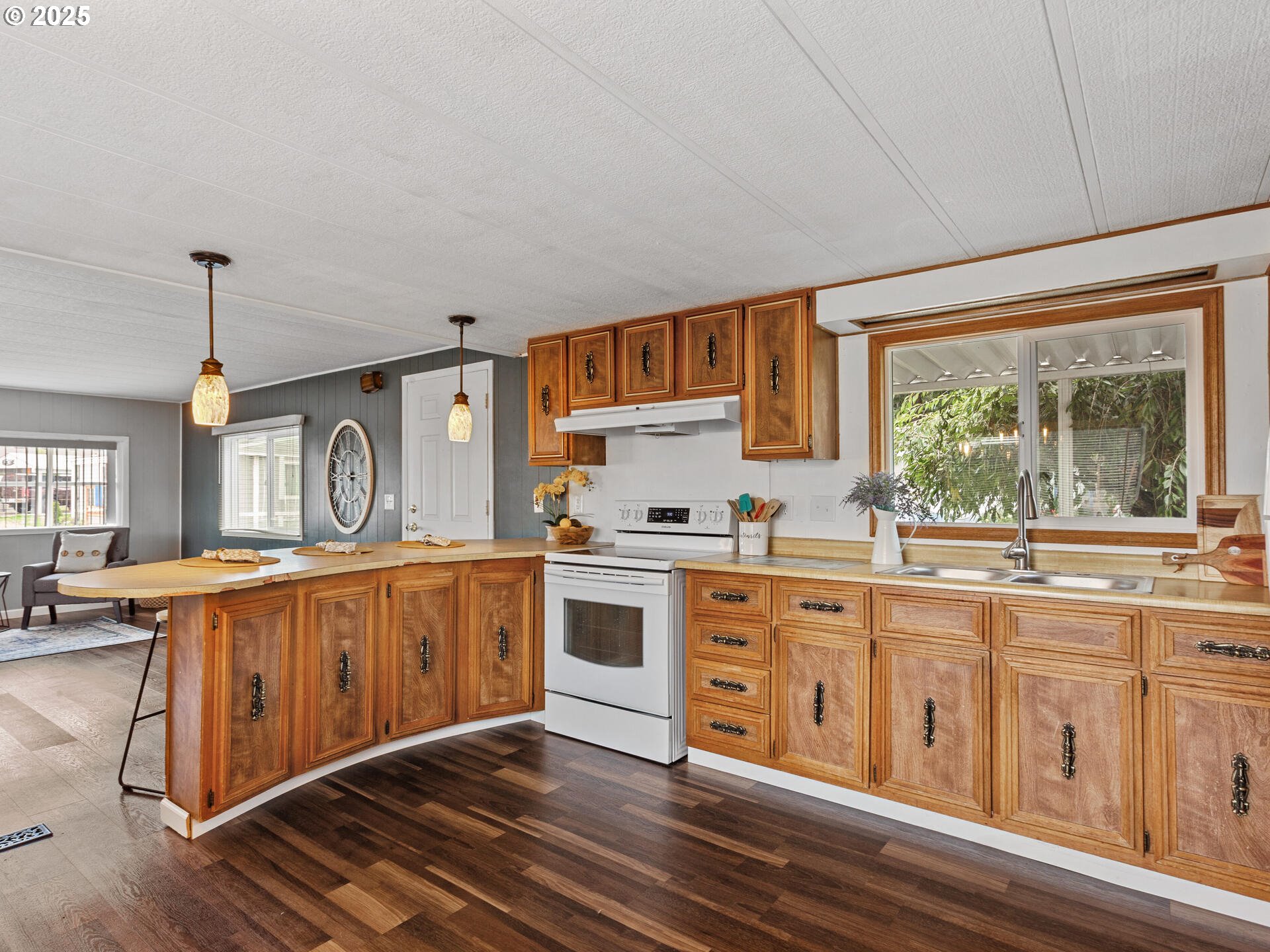 Brush Prairie, Washington 98606, United States, 2 Bedrooms Bedrooms, ,1 BathroomBathrooms,Residential,Pending,224677