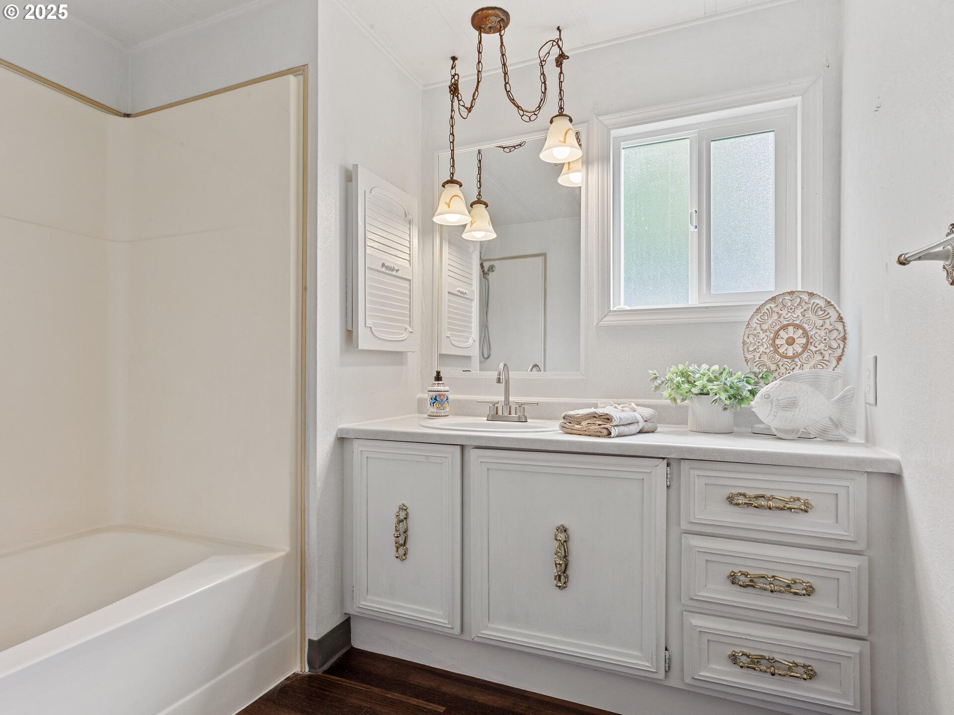 Brush Prairie, Washington 98606, United States, 2 Bedrooms Bedrooms, ,1 BathroomBathrooms,Residential,Pending,224677