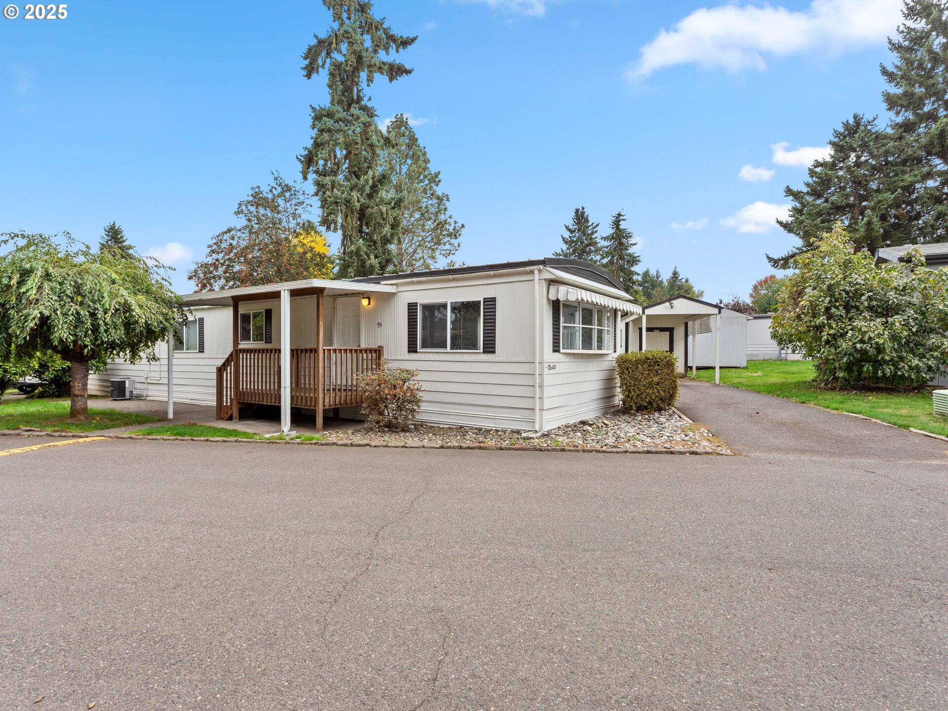 15619 NE CAPLES RD 95