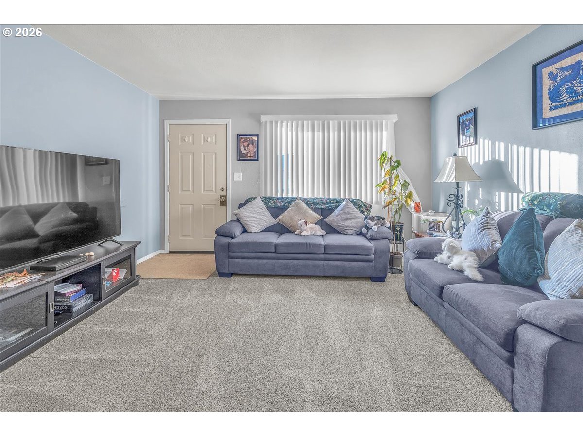 8323 8329 N DWIGHT AVE