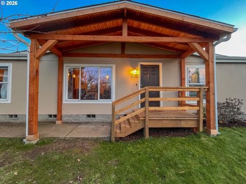 240 W JEFFERSON ST Carlton OR 97111