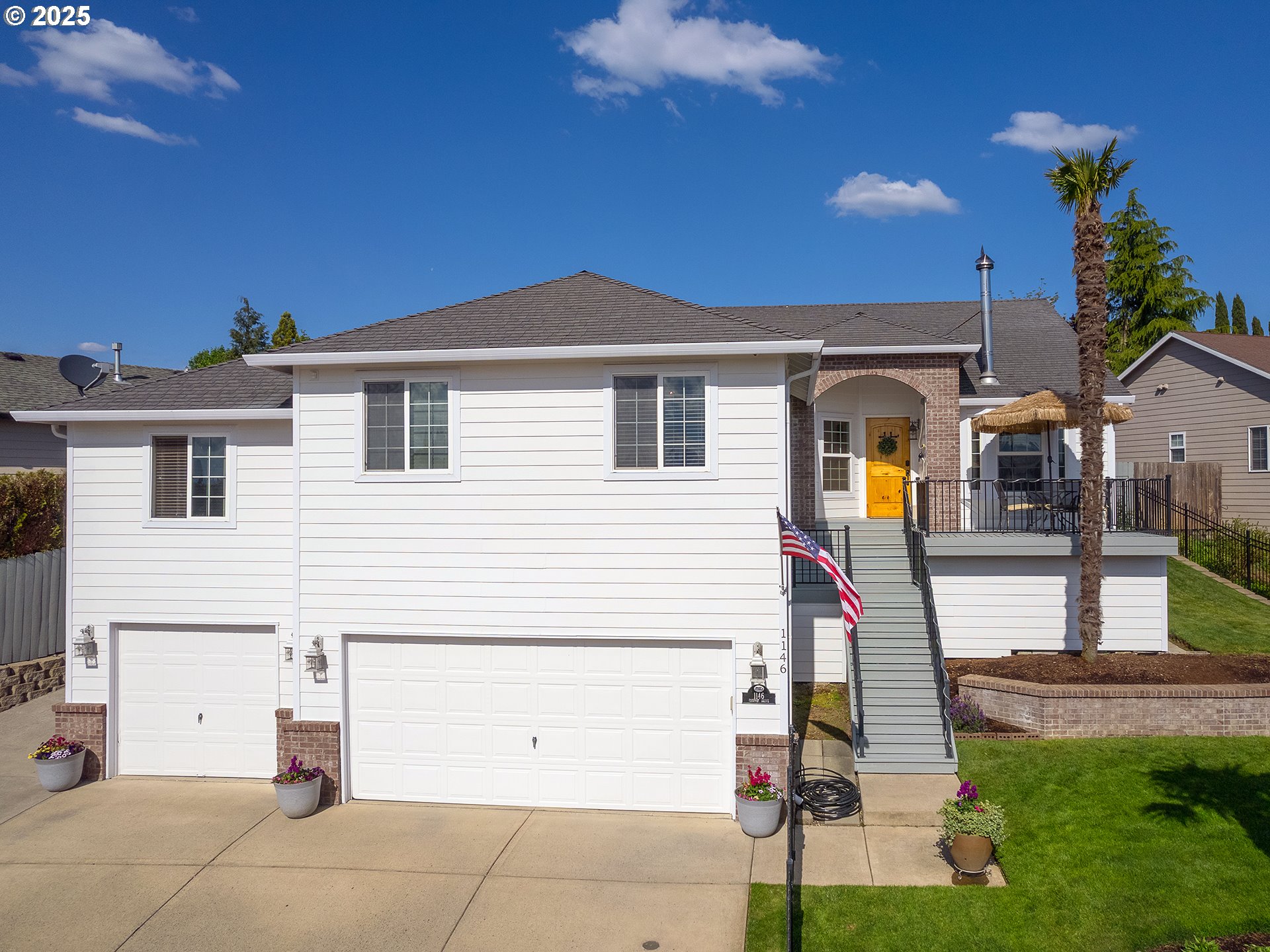1146 FAIRWAY DR