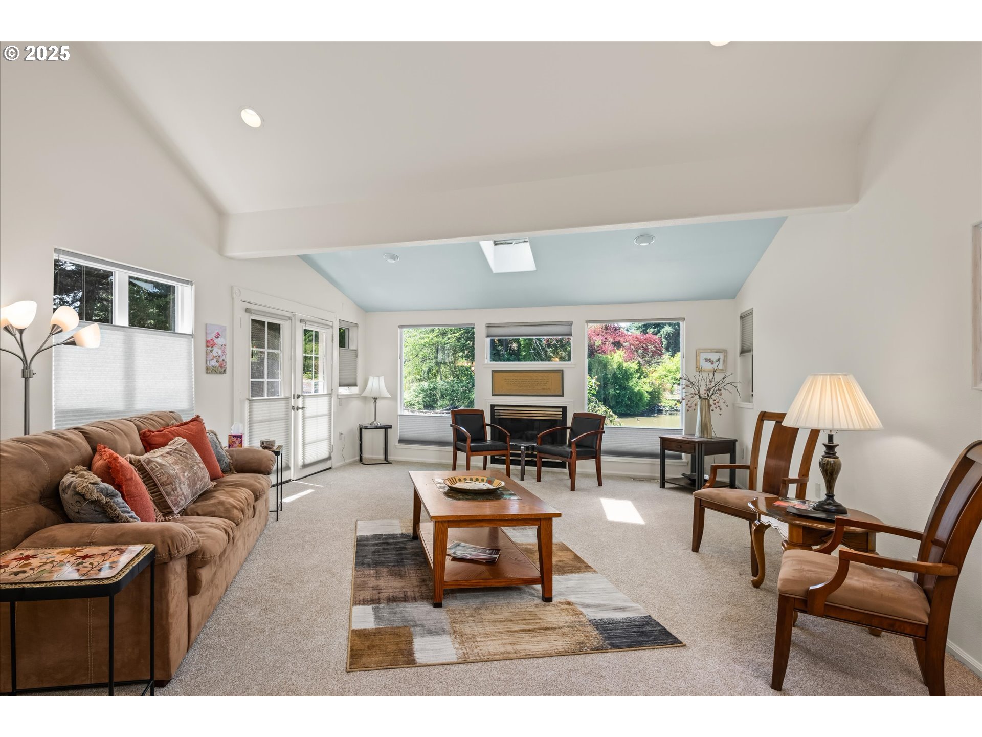 820 PARK TER