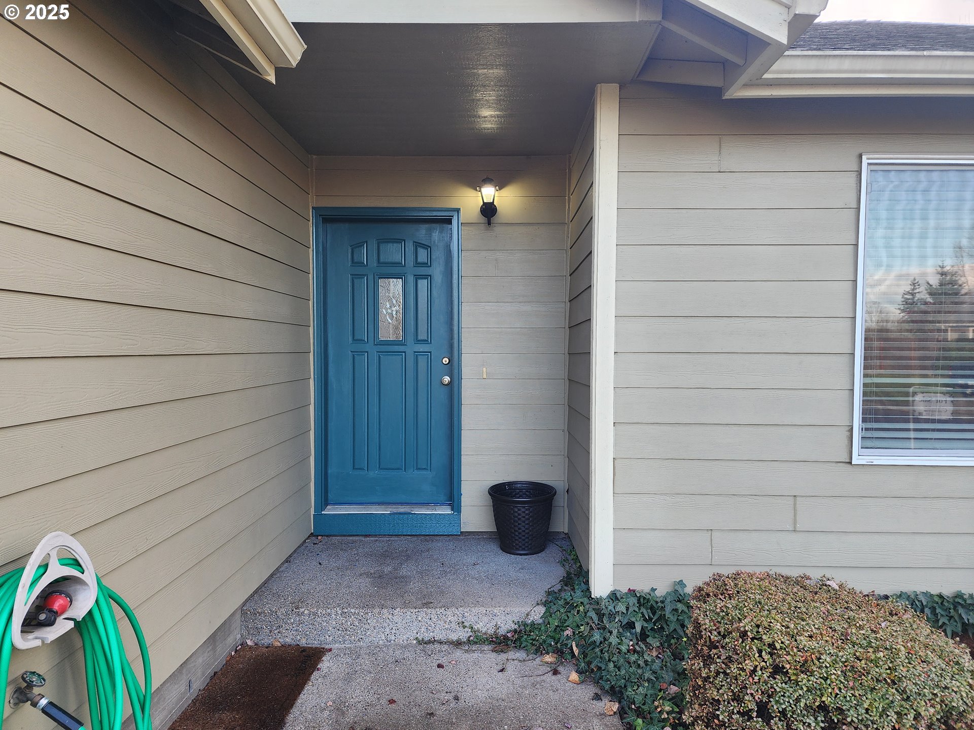 1765 NW SALMON RIVER ST