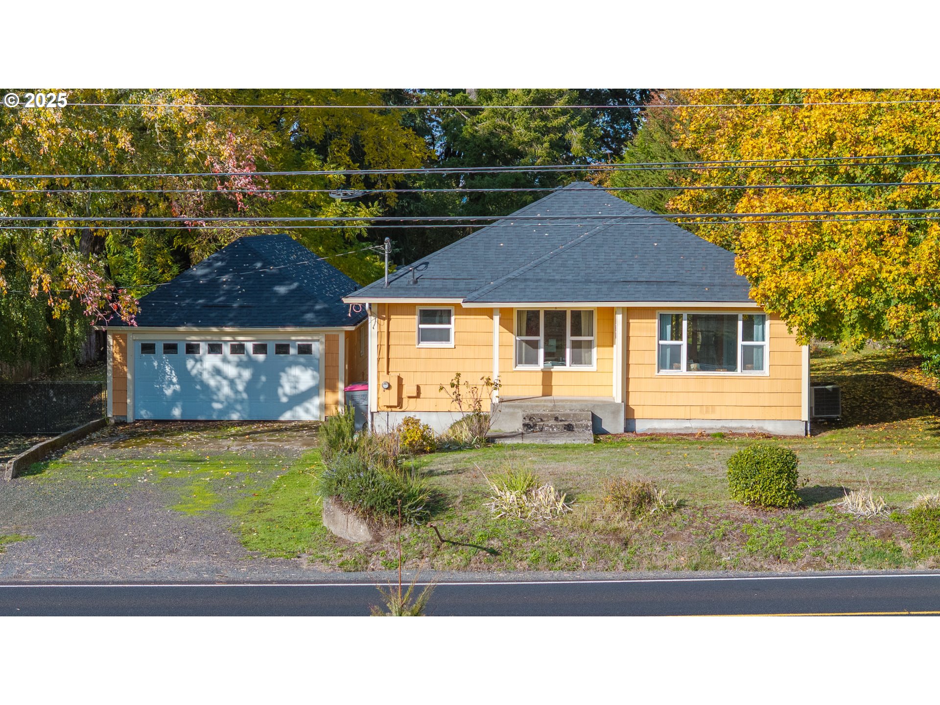 8030 NW MEADOW LAKE RD