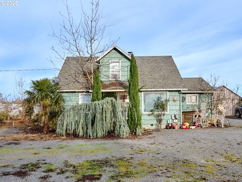 A home in Molalla