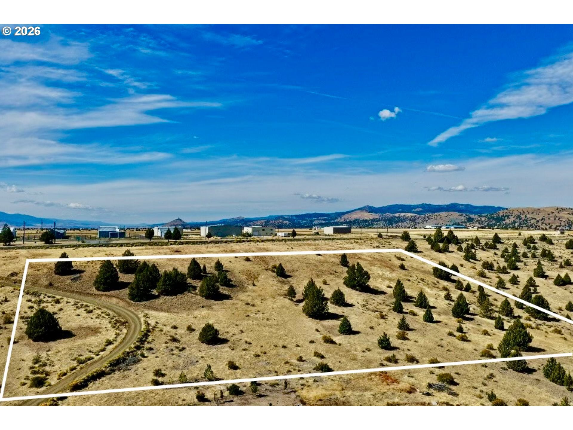 0 4-K Overlook LN