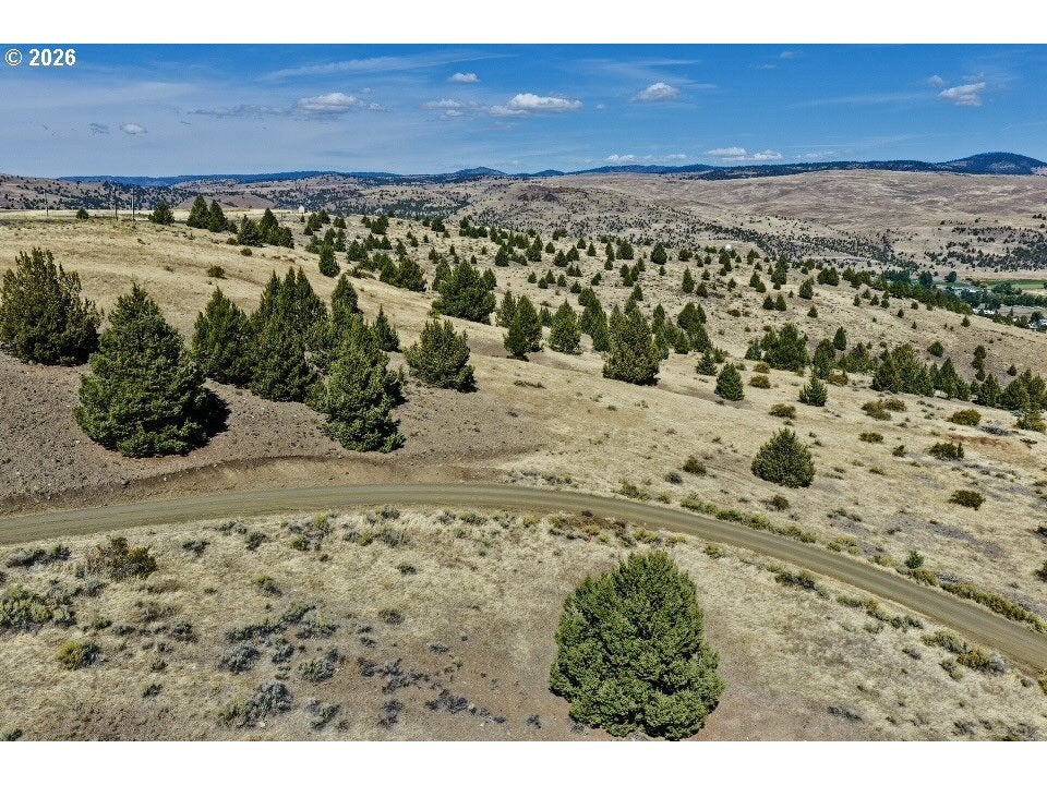 0 4-K Overlook LN
