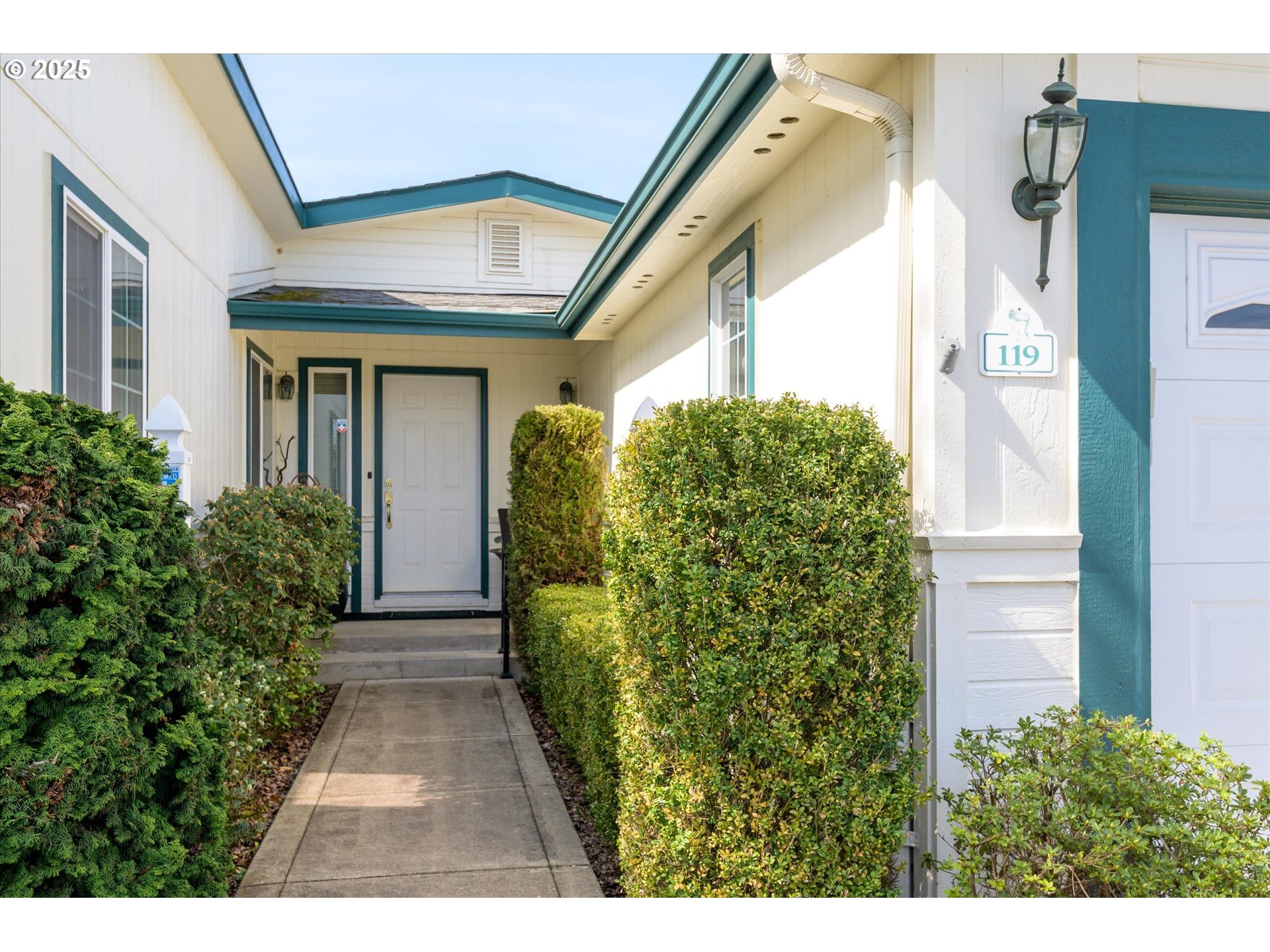 4055 ROYAL AVE 119