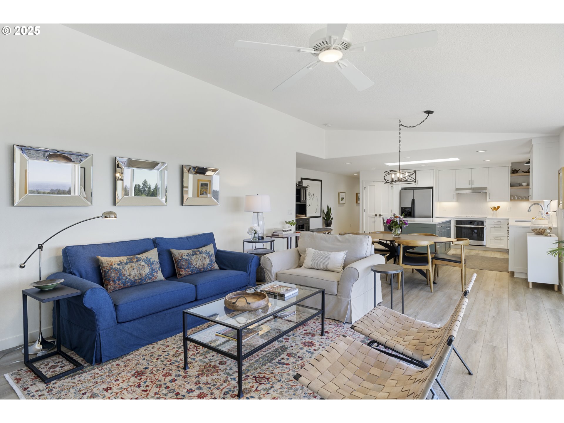 17385 NE FAIRVIEW DR