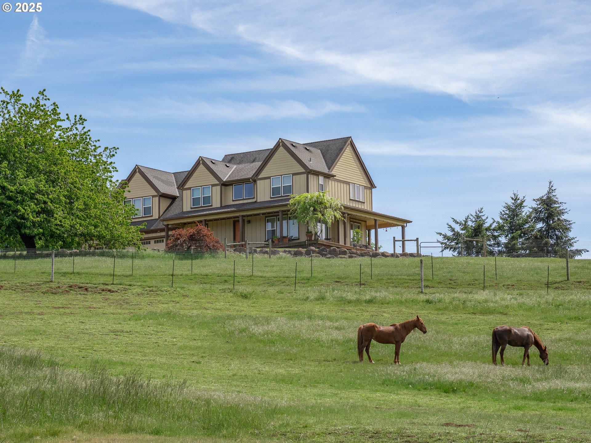 11825 NE FINN HILL LOOP