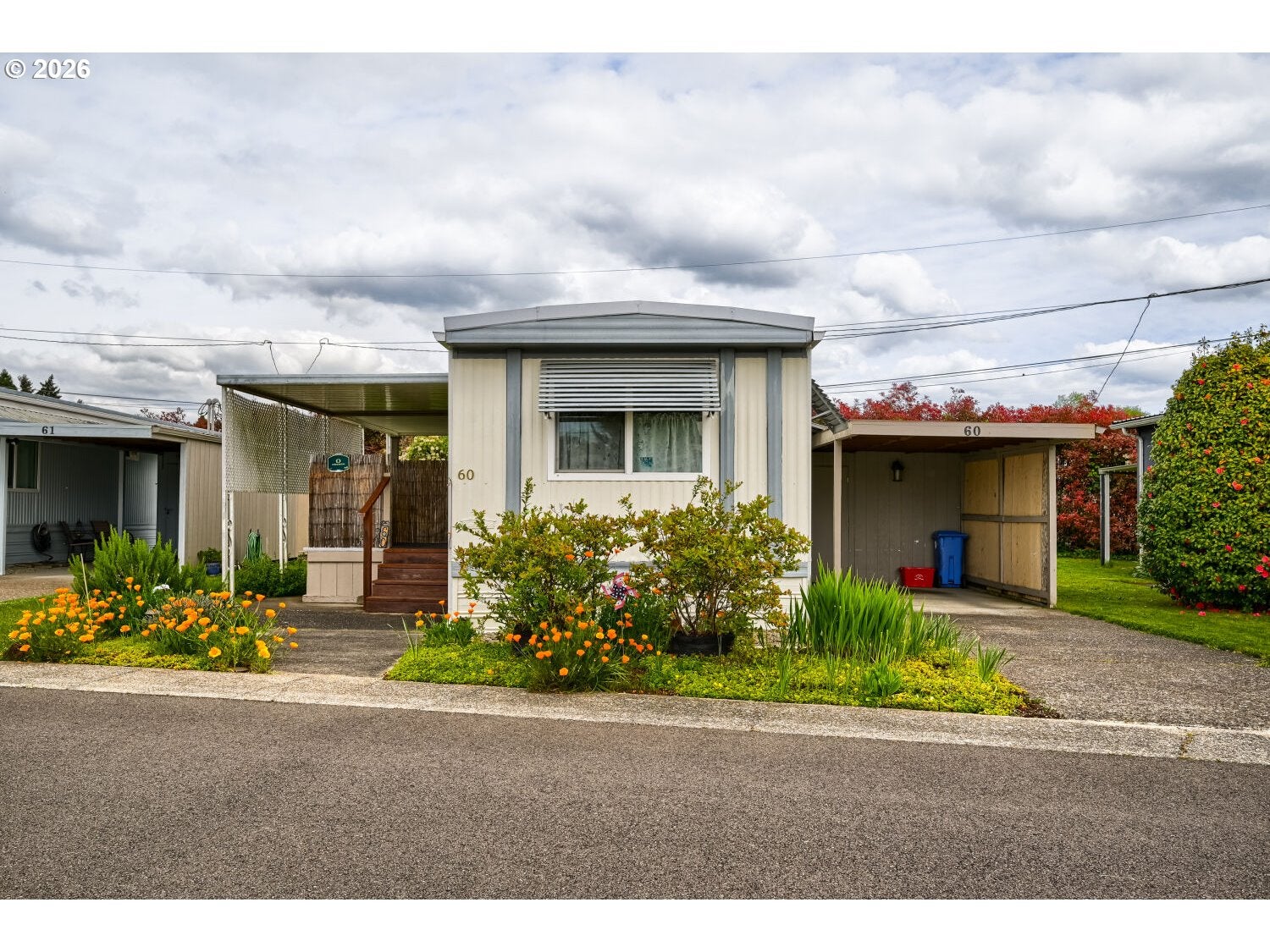 501 DIVISION AVE 60