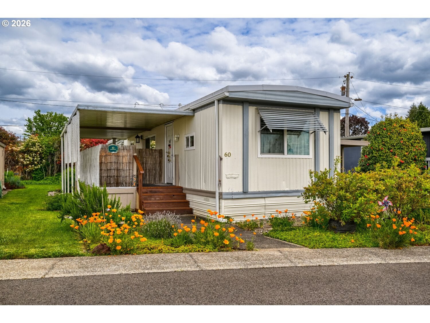 501 DIVISION AVE 60