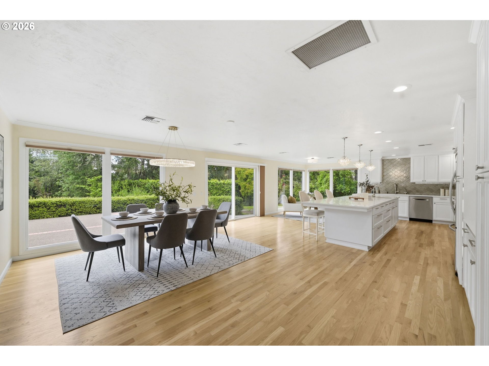 3915 N SHASTA LOOP