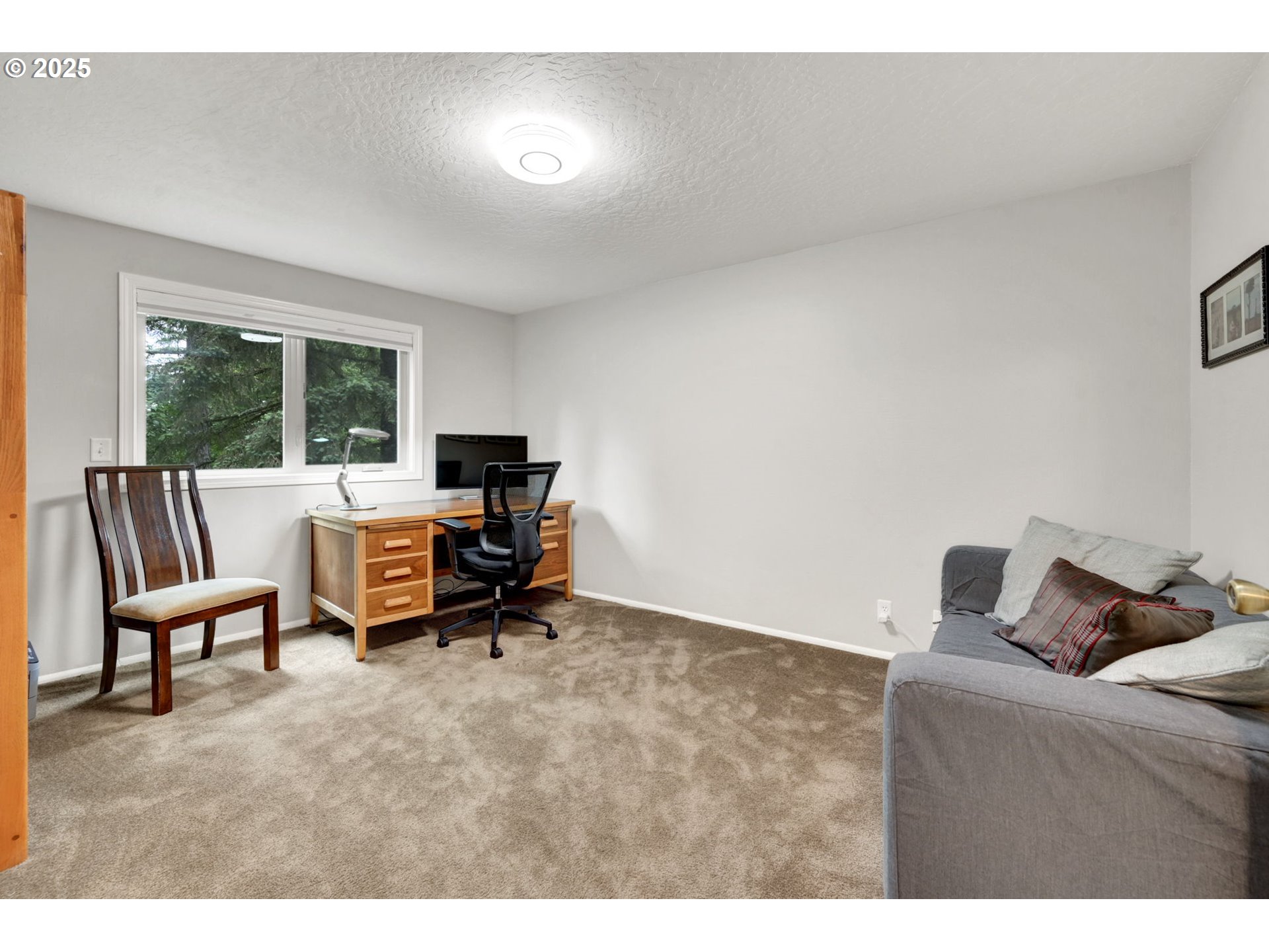 Eugene, Oregon 97405, United States, 4 Bedrooms Bedrooms, ,3 BathroomsBathrooms,Residential,Active,147666