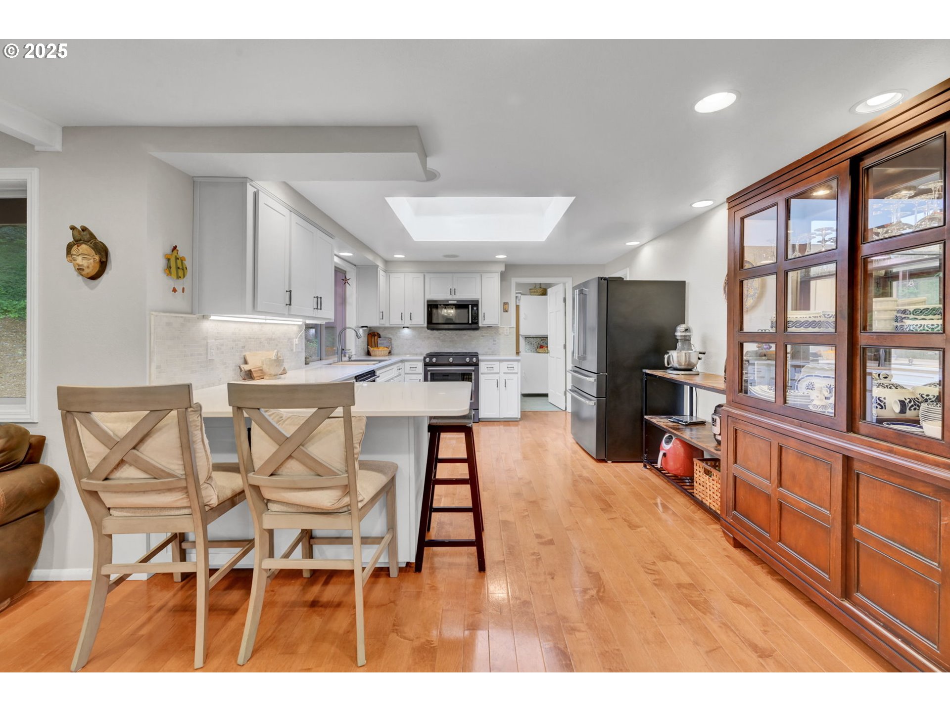 Eugene, Oregon 97405, United States, 4 Bedrooms Bedrooms, ,3 BathroomsBathrooms,Residential,Active,147666