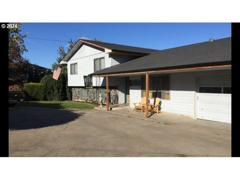 9888 SE 172ND AVE Happy Valley OR 97086
