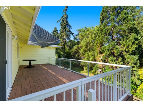 A home in Newberg