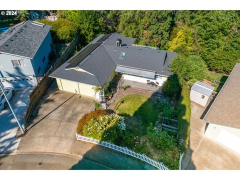 A home in Newberg