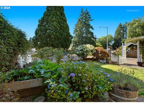 A home in Newberg