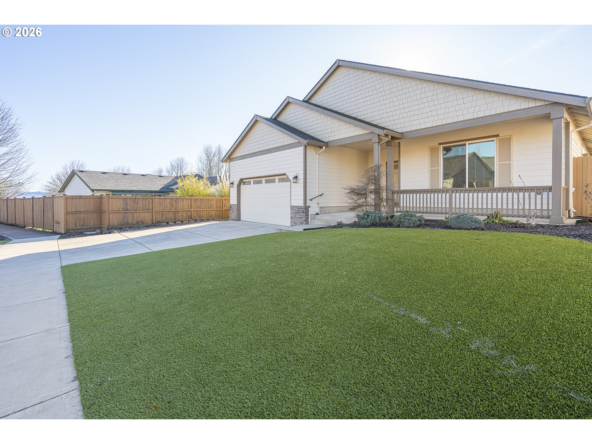 117 NW CANYON CREEK DR