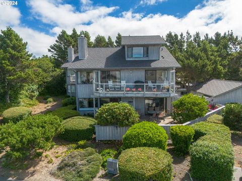 A home in Depoe Bay