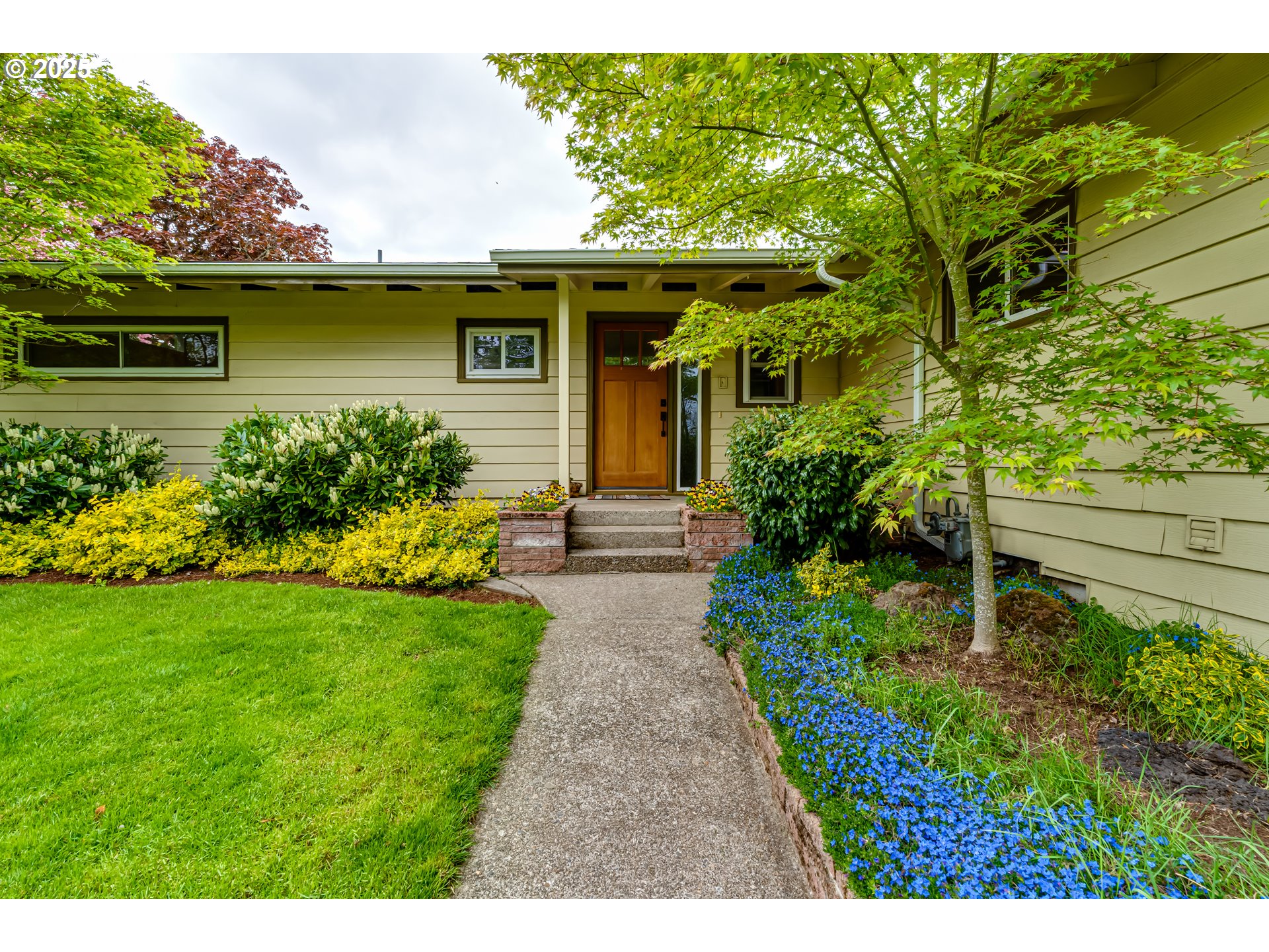1286 SUNNY DR