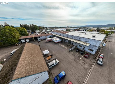 135 N CLEVELAND ST Eugene OR 97402