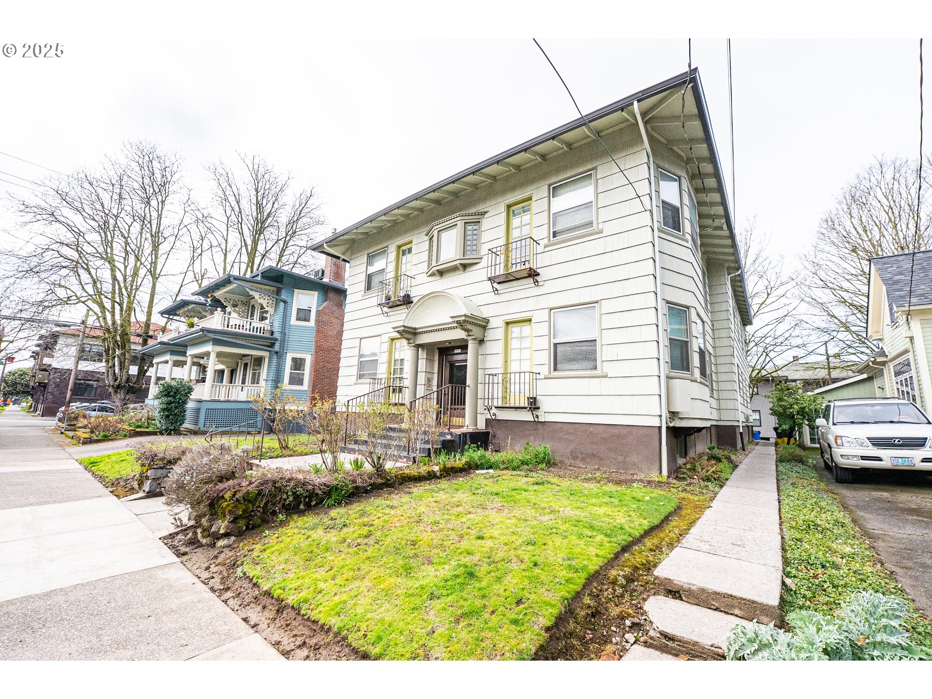1915 NE 16TH AVE