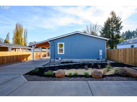 A home in Willamina