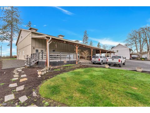 A home in Molalla