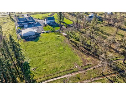 A home in Molalla