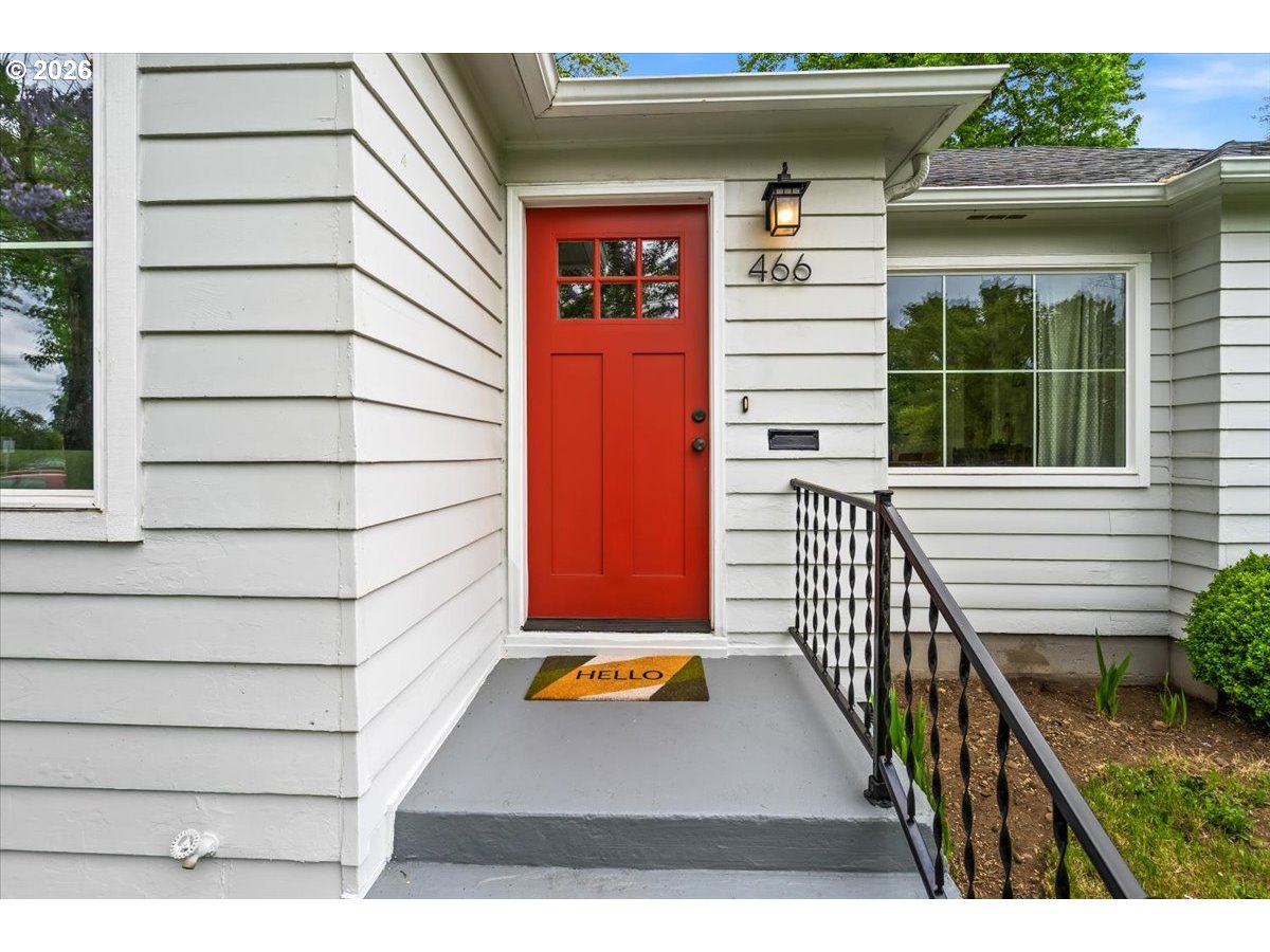 466 NW 3RD AVE