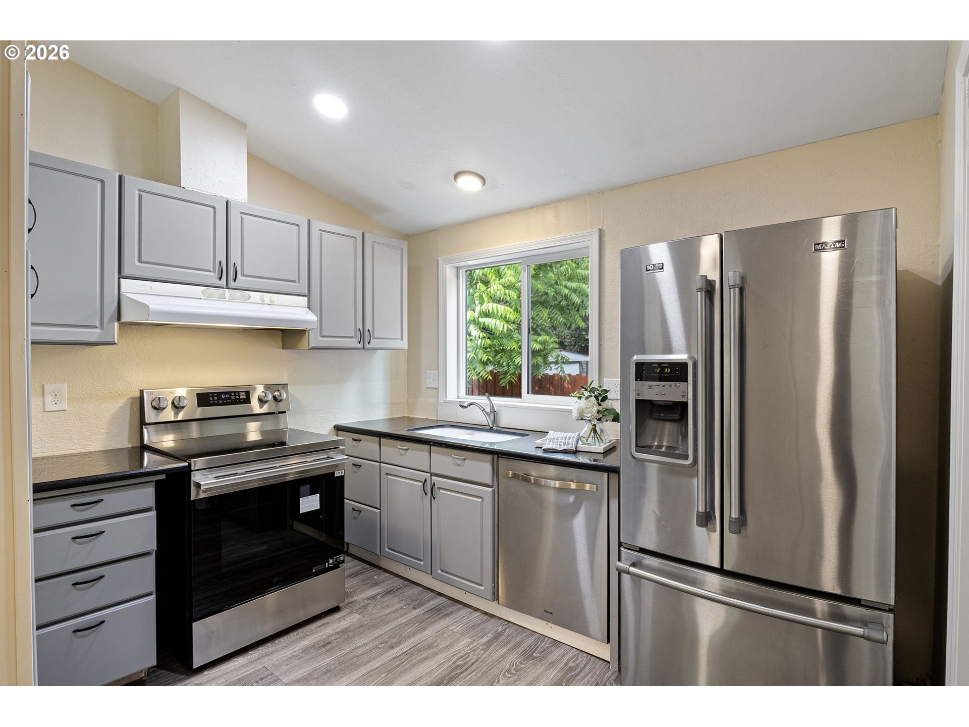 9700 SW TUALATIN RD 18