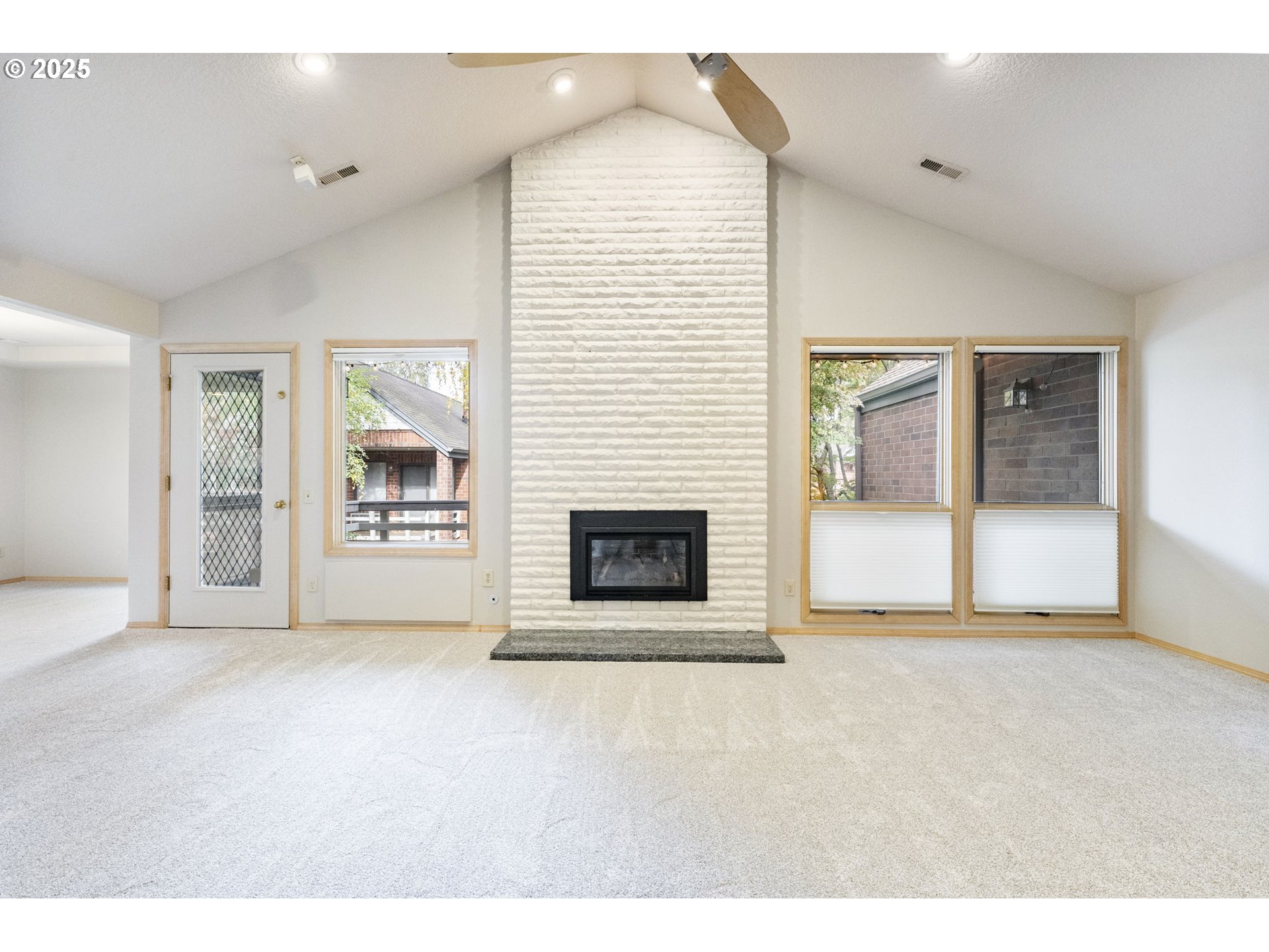 14843 NE SACRAMENTO ST 118