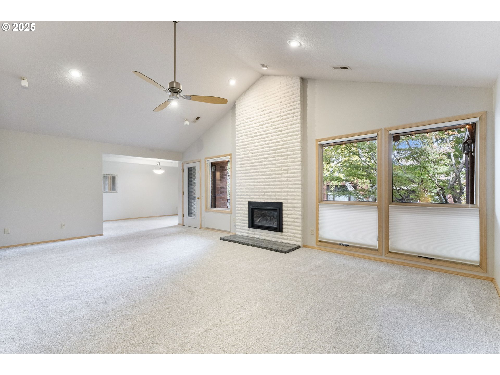 14843 NE SACRAMENTO ST 118