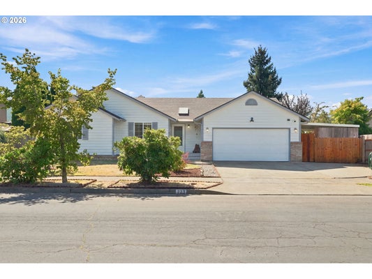 723 71ST ST, SPRINGFIELD, OR 97478 - Image 3063c7fa04246fc63fedd105e6f50a5d/2380297319