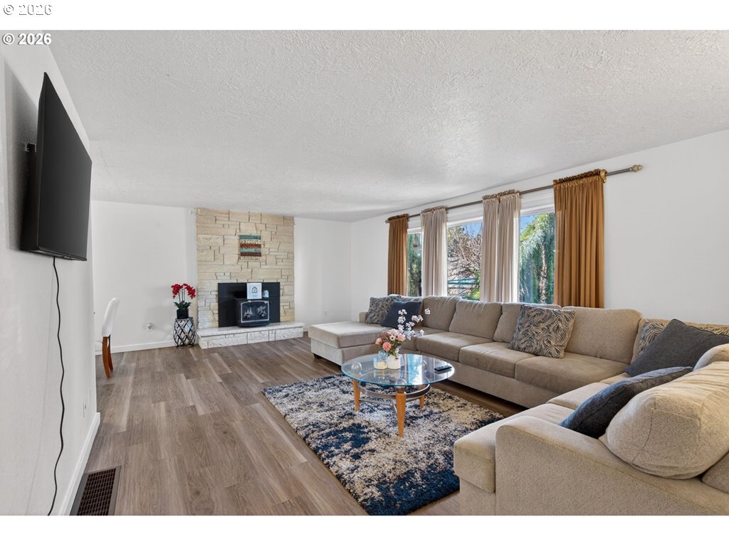 820 NE 168TH PL